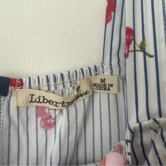 Liberty Love cherry top size medium - Picture 3 of 5